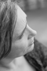 Sabria von schräg oben im Profil