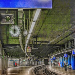 München S-Bahn Marienplatz die Schienen entlang fotografiert